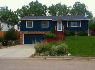 209 E Cypress Ave, Saratoga, WY 82331