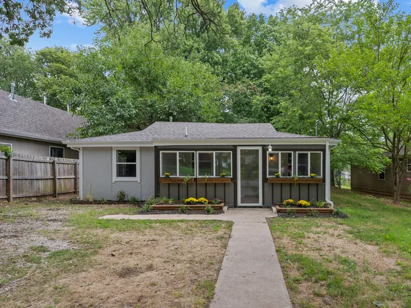 1330 N Brown Avenue, Springfield, MO 65802