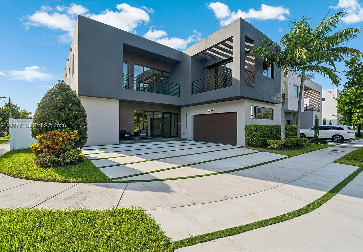 Doral Commons Residential — Photo 2