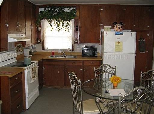 2nd image of 1315 Emmett St