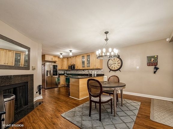 3rd image of 3732 N Pine Grove Ave APT 1BC