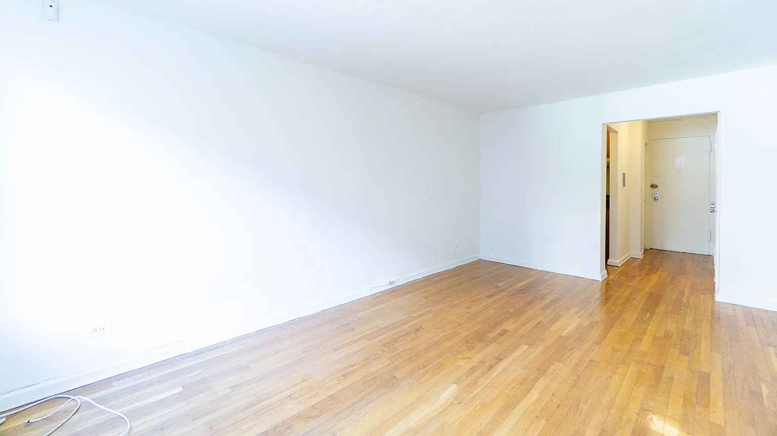 150 East 30th Street — Photo 2