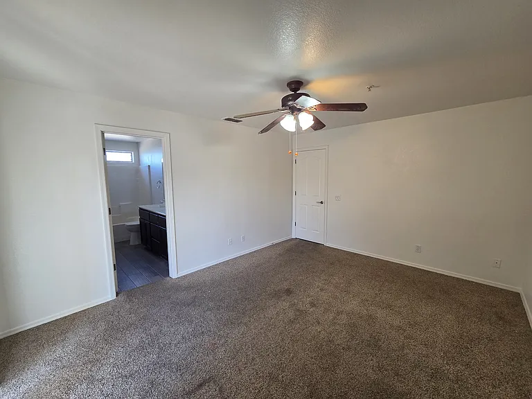3404 Oro Grande Blvd — Photo 12