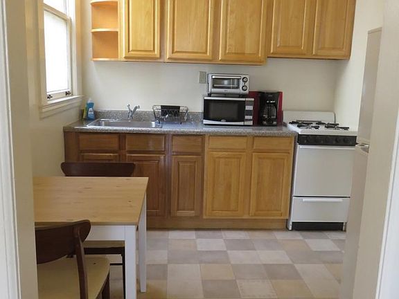 Furnished Kitchen