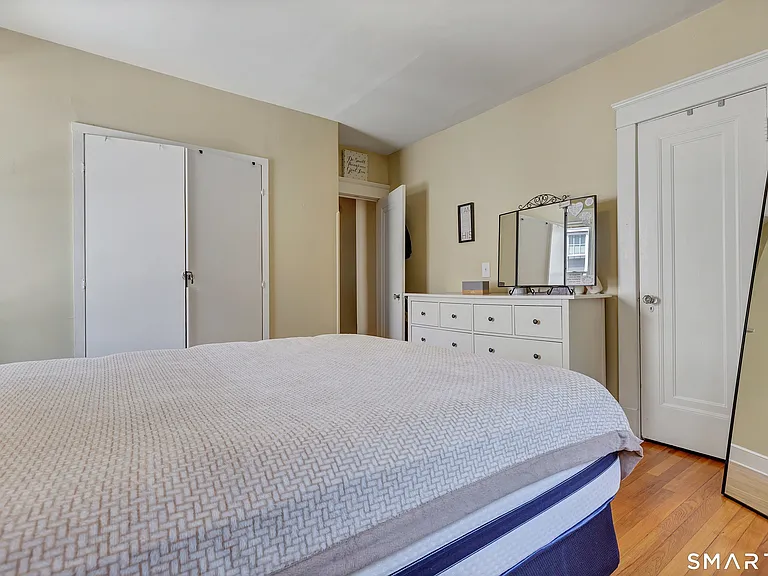 326 W Rock Ave #2 — Photo 15