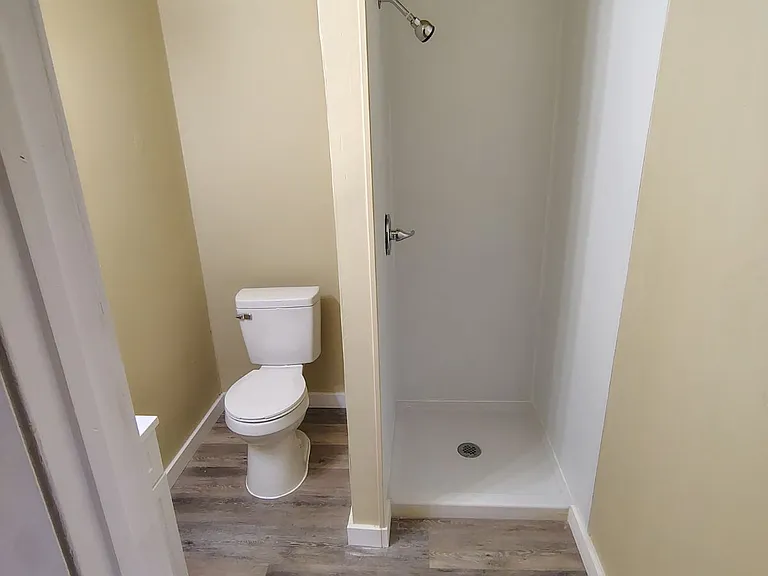 509 E Johnston Ave — Photo 11