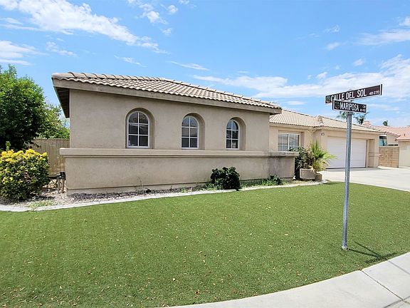 3rd image of 81189 Mariposa Cir
