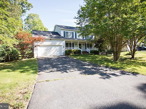 3rd image of 39 Brown Cir