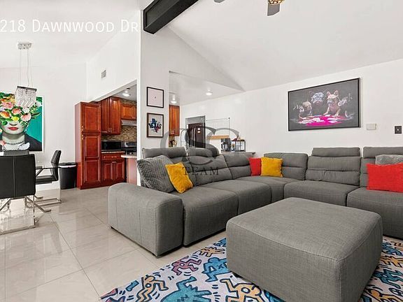 4th image of 8218 Dawnwood Dr