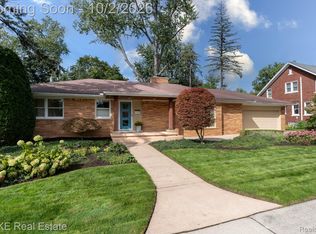 377 Arthur St, Plymouth, MI 48170