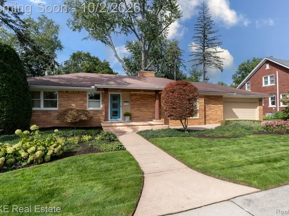 377 Arthur St, Plymouth, MI 48170