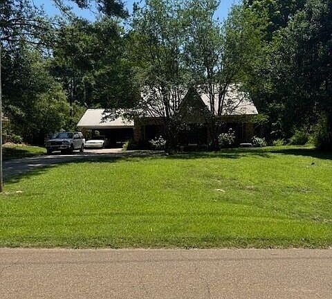 2nd image of 770 Highland Dr
