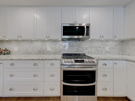4th image of 1460 Gulf Blvd APT 305