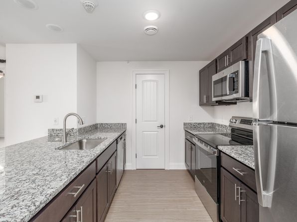 The Residences at LeMoyne Manor | 629 Old Liverpool Rd, Liverpool, NY