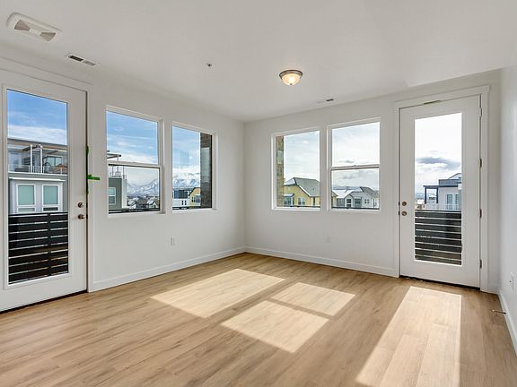 5th image of 5263 W Reventon Rd S #404