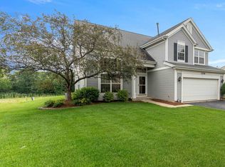 1256 Pennsbury Ln, Aurora, IL 60502