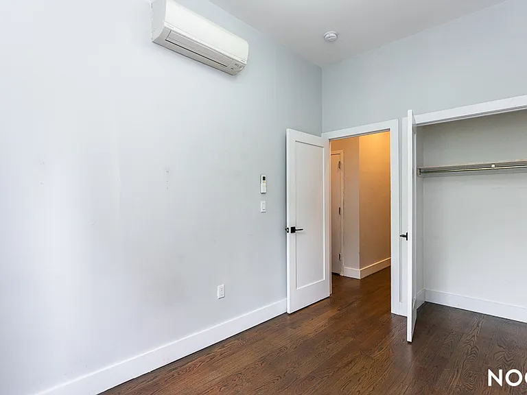 320 Macdougal St #2F — Photo 13