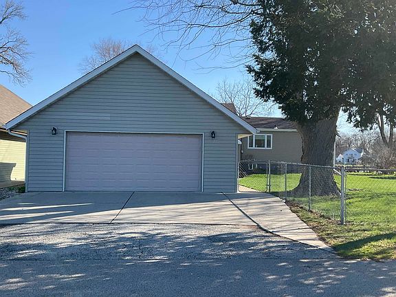 4th image of 5199 Browns Beach Rd