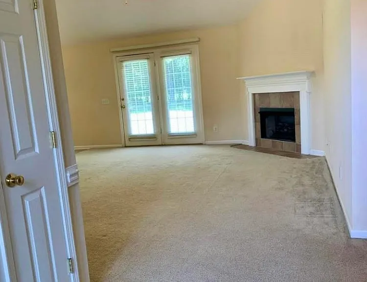 7 Bass Rock Ct — Photo 3