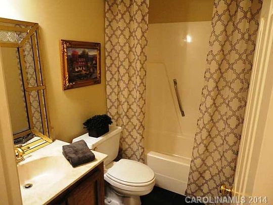 2nd image of 807 Jamestown Dr APT 2