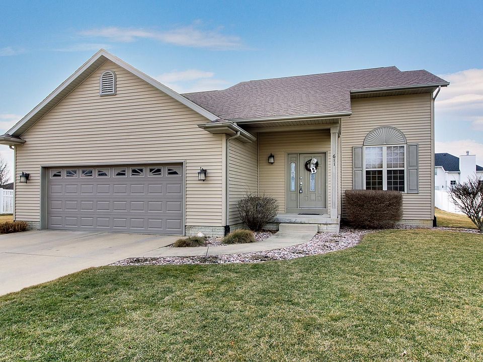 1st image of 611 N Cimmeron Dr