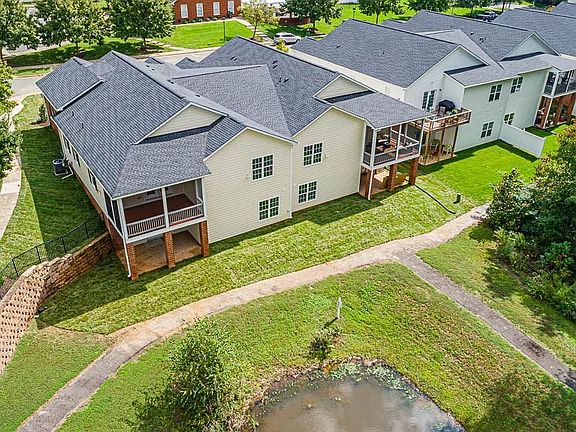5th image of 10071 Berry Pond Ln