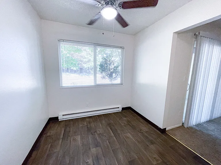 Halsey Summit Apartments — Photo 7