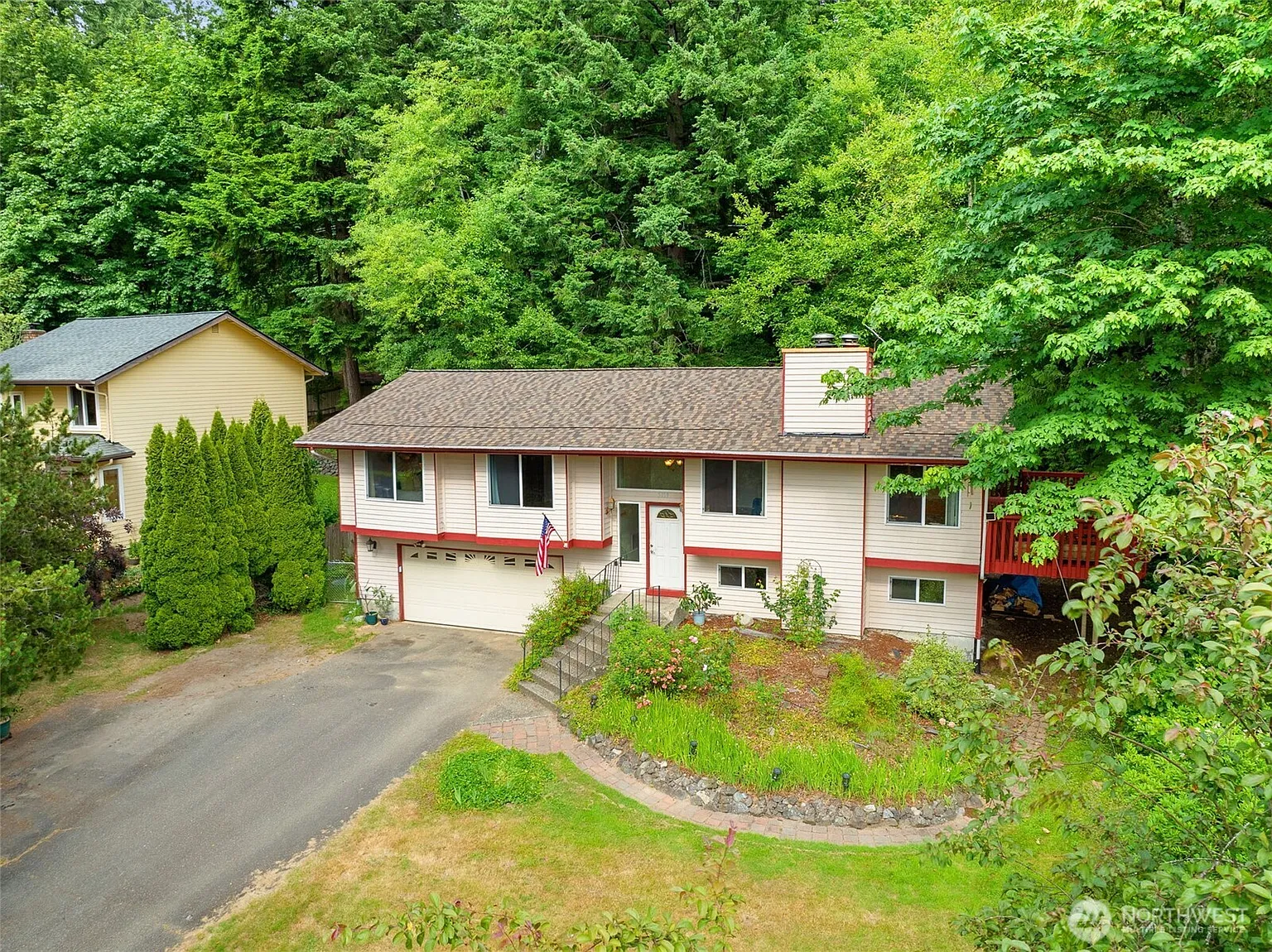 5159 Country Club Way SE photo 1