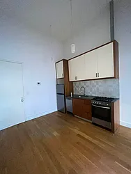 Rented by MADEHOME