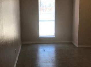 1000-1002 N Brents Ave, Sherman, TX 75090