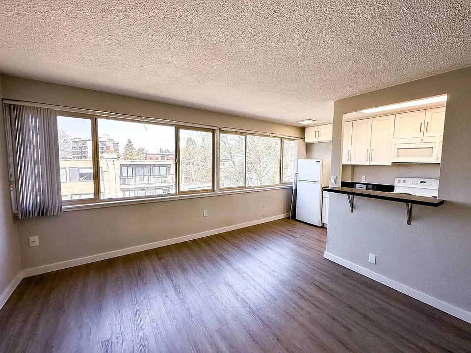 Mercer Vista Apartments