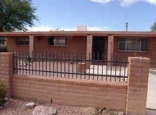 2700 W San Paulus Rd, Tucson, AZ 85746