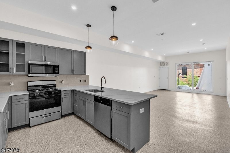 1st image of 127 South St #203