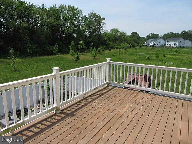 220 Jenny Dr — Photo 14