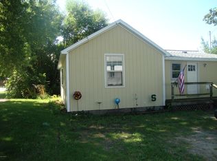 5025 N Foster St, Fountain, MI 49410