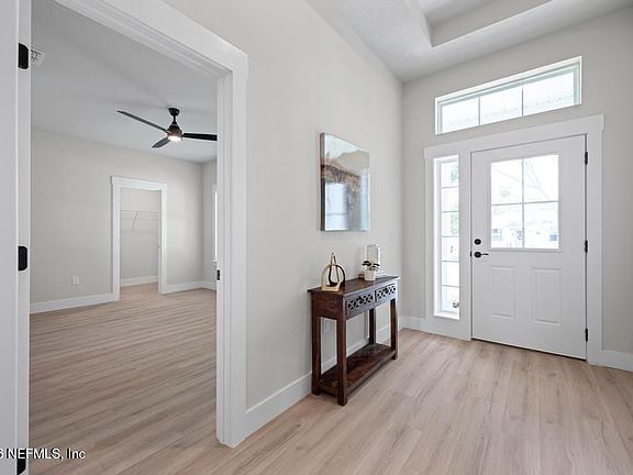 4th image of 4524 PINEWOOD Avenue