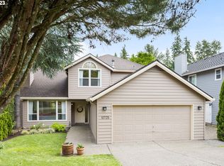 10725 SW Heron Cir, Beaverton, OR 97007