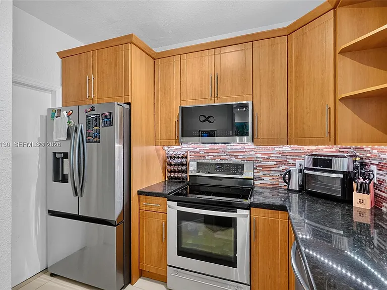 17030 SW 36th Ct — Photo 6