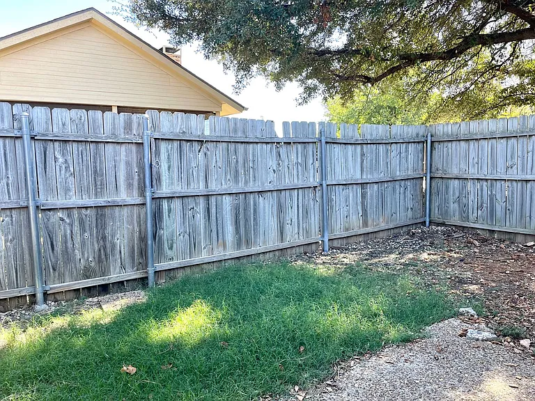 8710 California Dr — Photo 18
