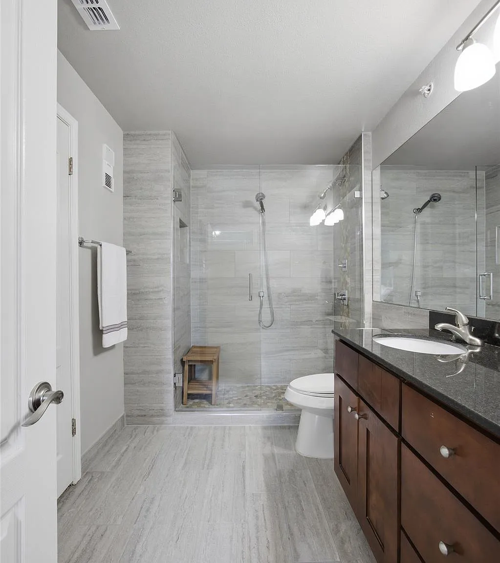 2 bed, 2.0 bath, 918 sqft, $1,875 — Photo 3