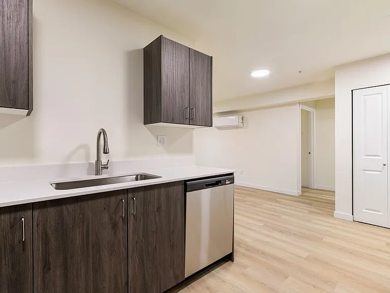 1809 E Sunset Dr — Photo 24