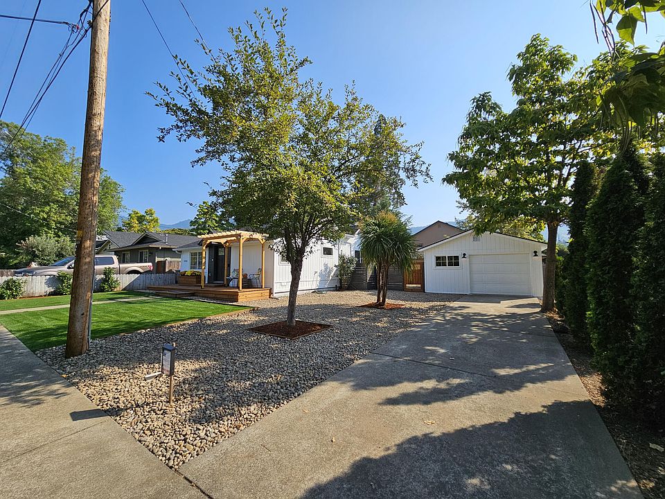 1325 NW Conklin Ave, Grants Pass, OR 97526 Zillow