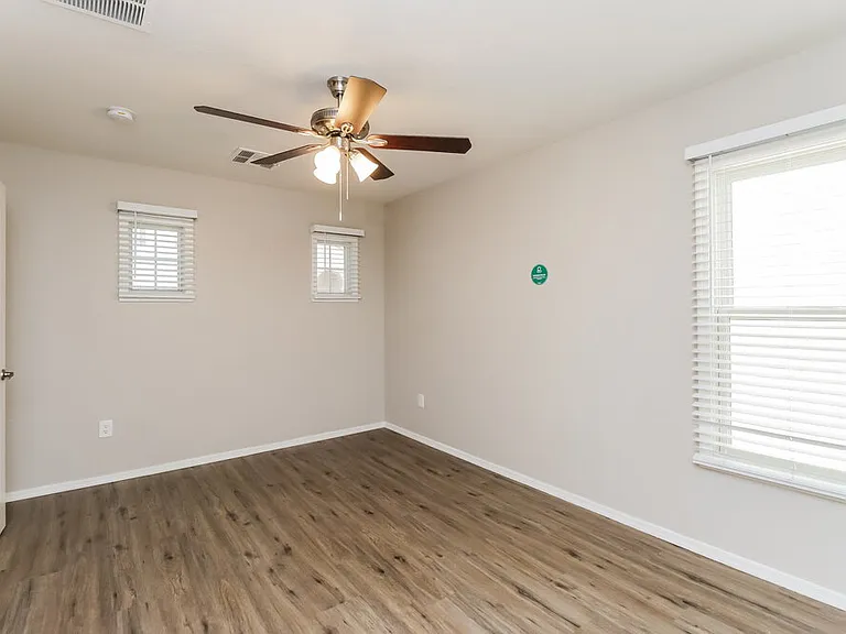 4318 E Jasper Dr — Photo 12
