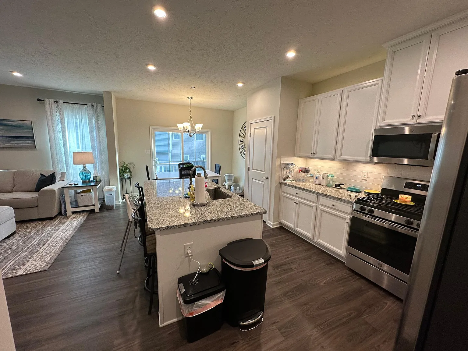 222 Cranesbill Dr — Photo 3