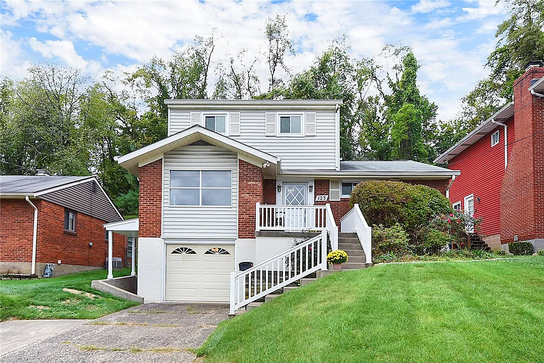 123 Queenston Dr photo 1
