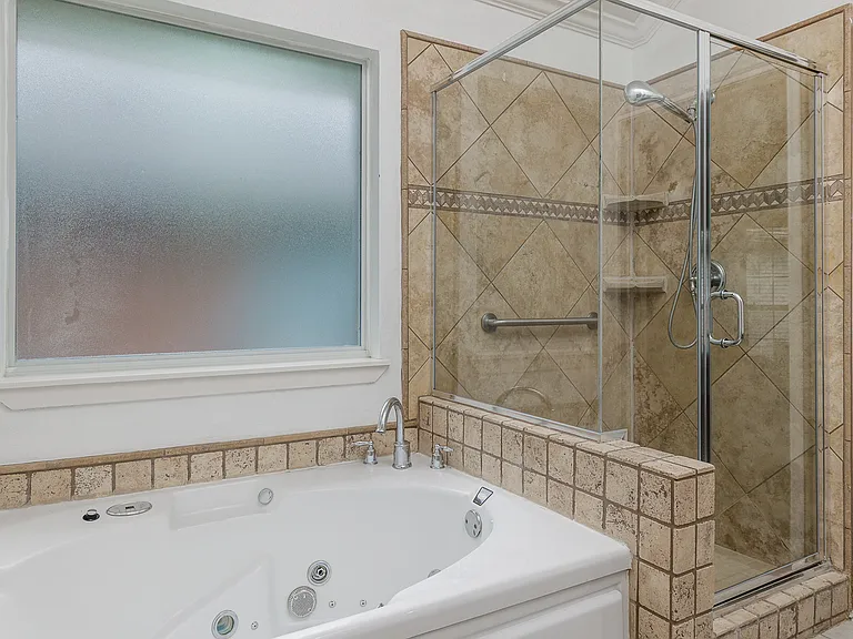 3704 Carmel Mountain Dr — Photo 17