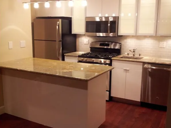 209 38th Pl #1, Manhattan Beach, CA 90266