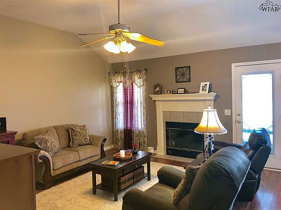 3rd image of 504 Silver Sage Cir