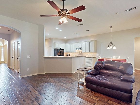 5th image of 2608 White Owl Dr