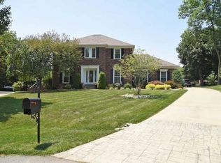 8013 Ashdowne Ct, Prospect, KY 40059